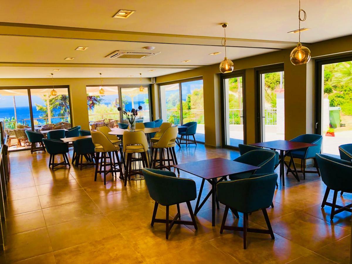 Alexandrina Apartment Mola Kalyva Bagian luar foto