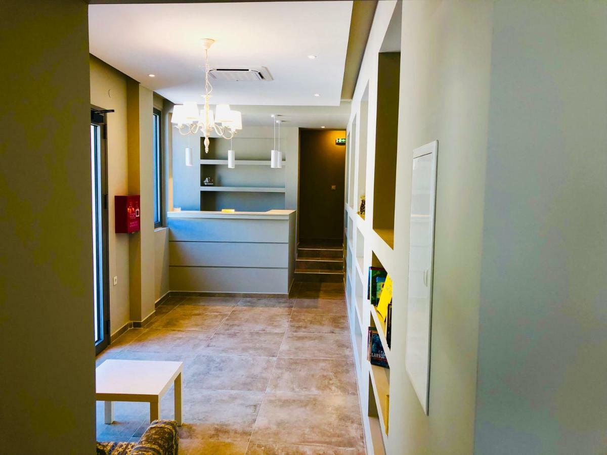Alexandrina Apartment Mola Kalyva Bagian luar foto